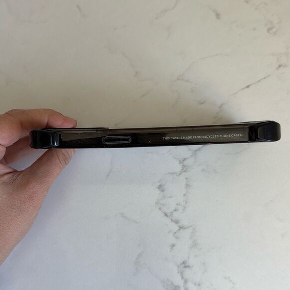 Casetify Bounce Case MagSafe Compatible 15 Pro Max - Picture 4 of 9